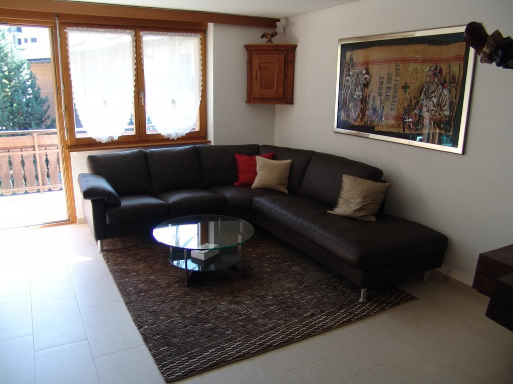 Strahlhorn Apartment Zermatt Room photo