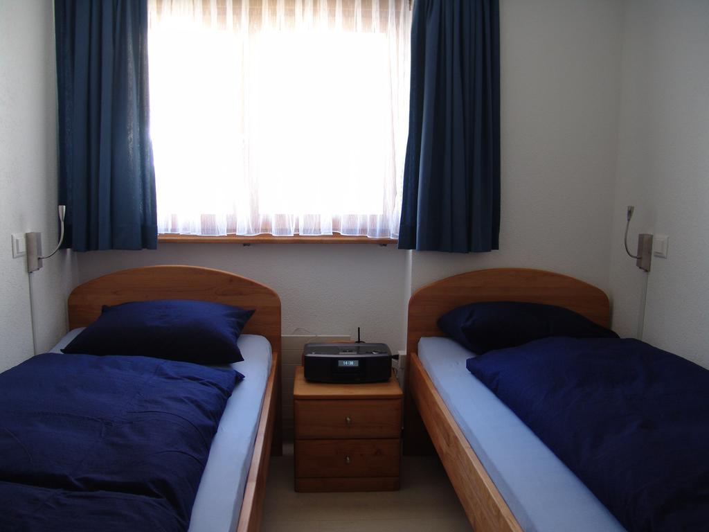 Strahlhorn Apartment Zermatt Room photo