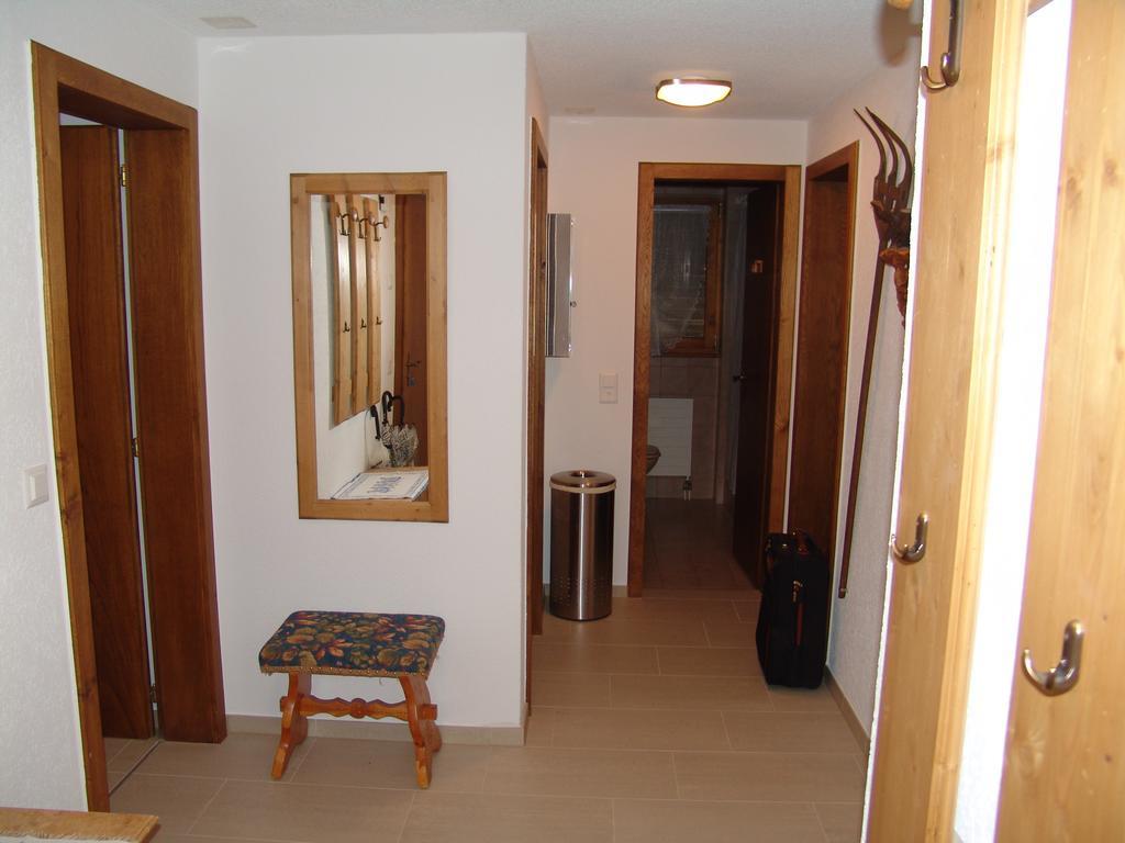 Strahlhorn Apartment Zermatt Room photo